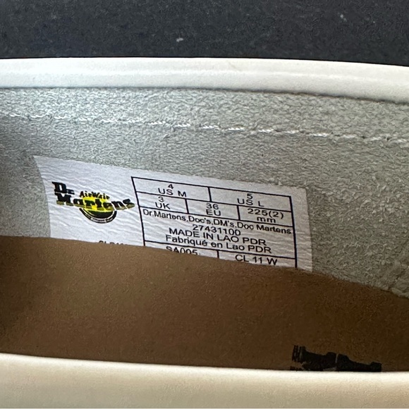 ❗️NEW Dr. Martens AirWair ADRIAN YELLOW STITCH LEATHER TASSEL LOAFERS Size 5 - Picture 13 of 15